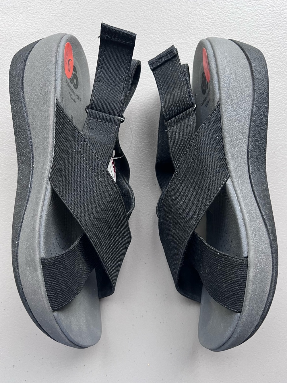 Cloudsteppers by Clarks Arla Kaydin Black Crisscross-Strap Sandals (9.5 M) New - Picture 7 of 9